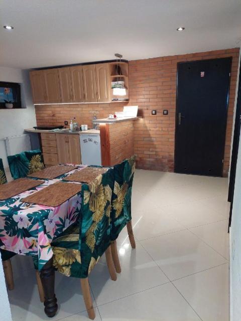 Mazurska Piwniczka Apartment Гижицко Екстериор снимка